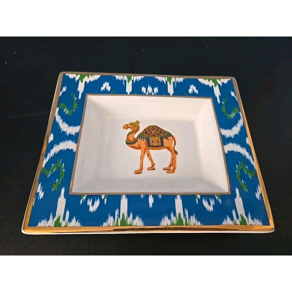 C. Wonder Camel Gold Grid Ceramic Trinket Tray Vanity Dish